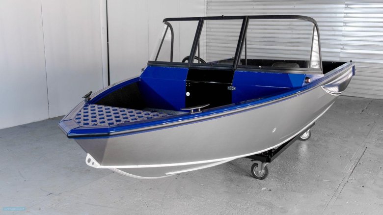 Лодка Windboat 45dcx