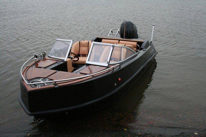 Gladius Dream катер