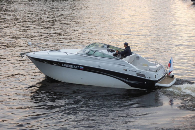 Катер лодка