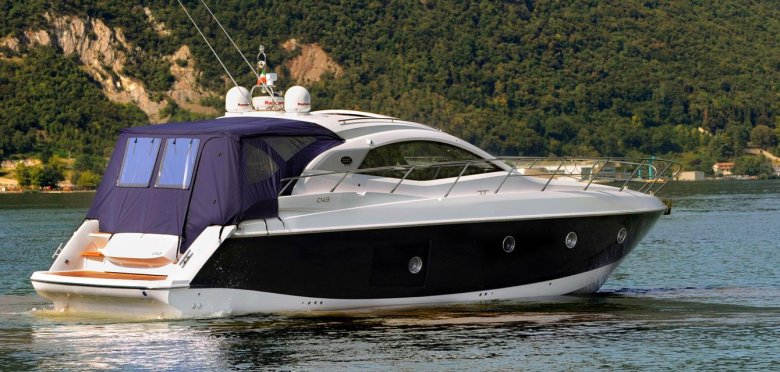 Каютный катер «Грумант-30т»