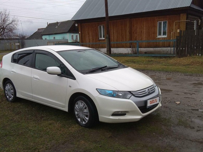 Хонда Инсайт белая