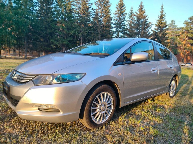 Хонда Инсайт серая