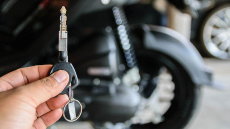 Ключ зажигания мотоцикла