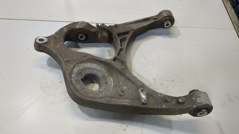 Рычаг подвески mercedes