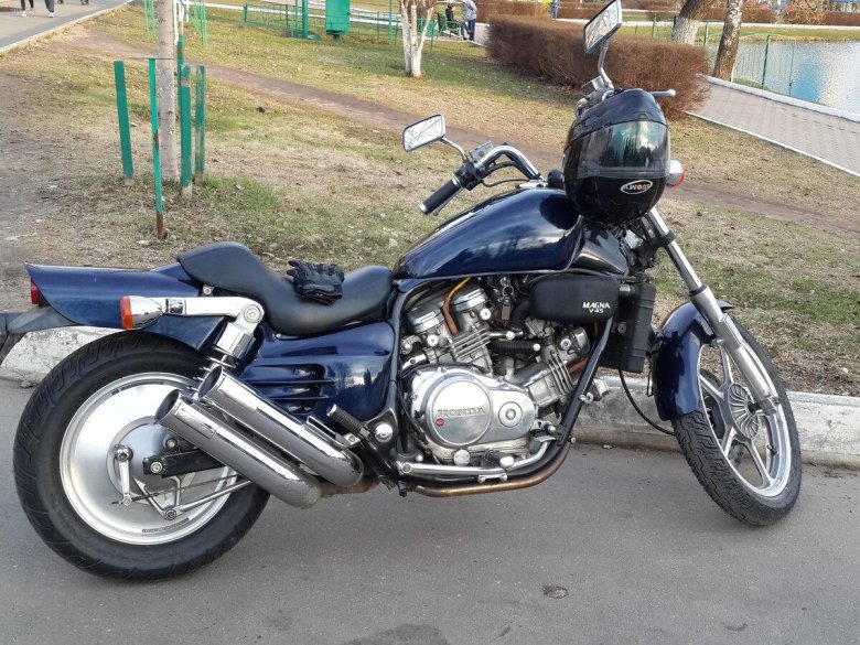 Honda super Magna v45