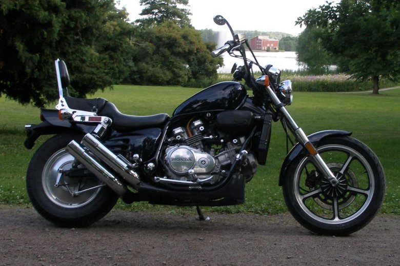 Honda magna 1100