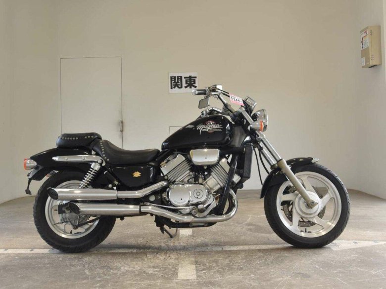 Honda Magna 750 rc43