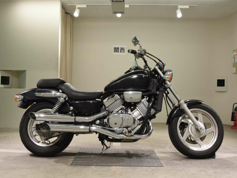 Honda magna vf750c