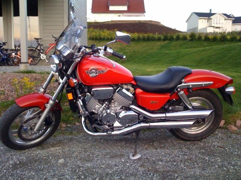 Honda Magna vf750c