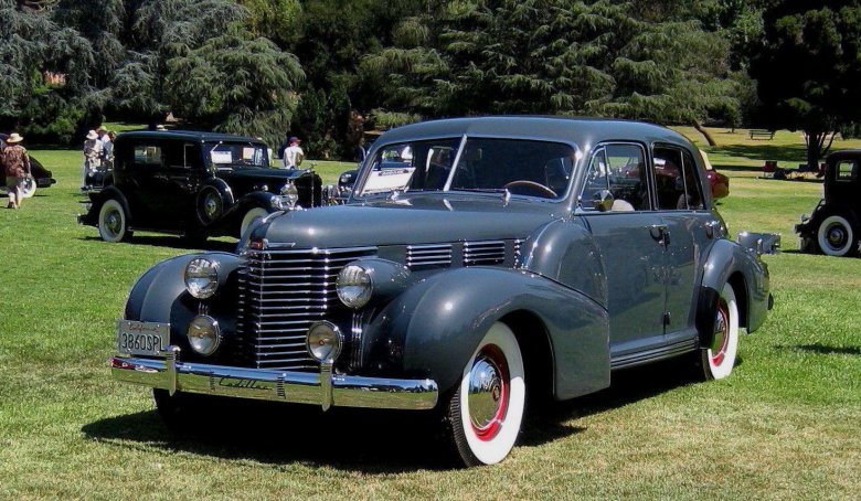 Cadillac fleetwood sixty special