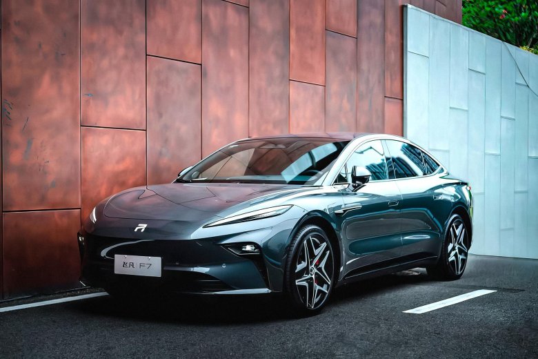 Китайская электромобиль