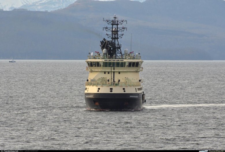 Ледокол Евпатий Коловрат проекта 21180м