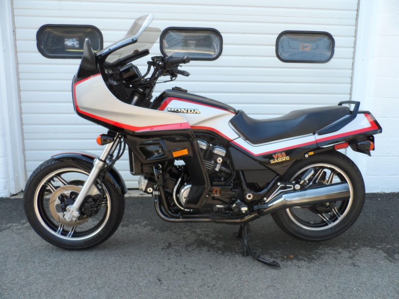 Honda v65 Sabre
