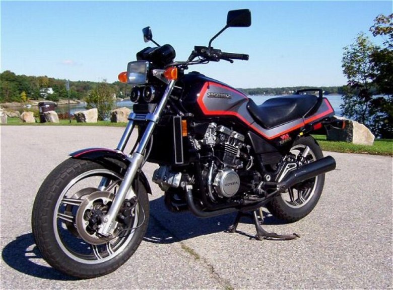 Honda vf1100s sabre
