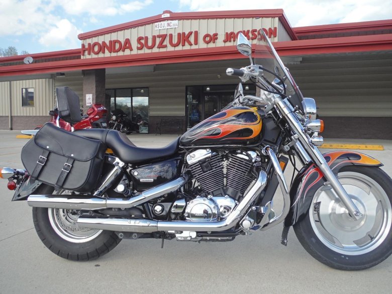 Honda Shadow 1100 Sabre