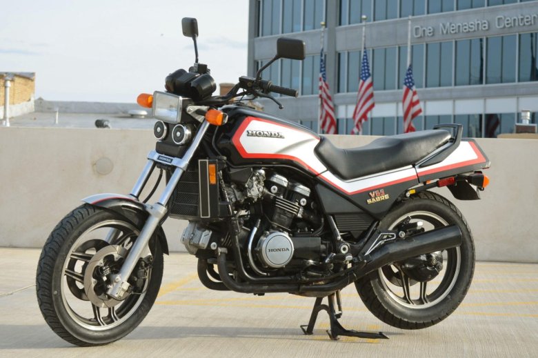 Honda vf1100s Sabre
