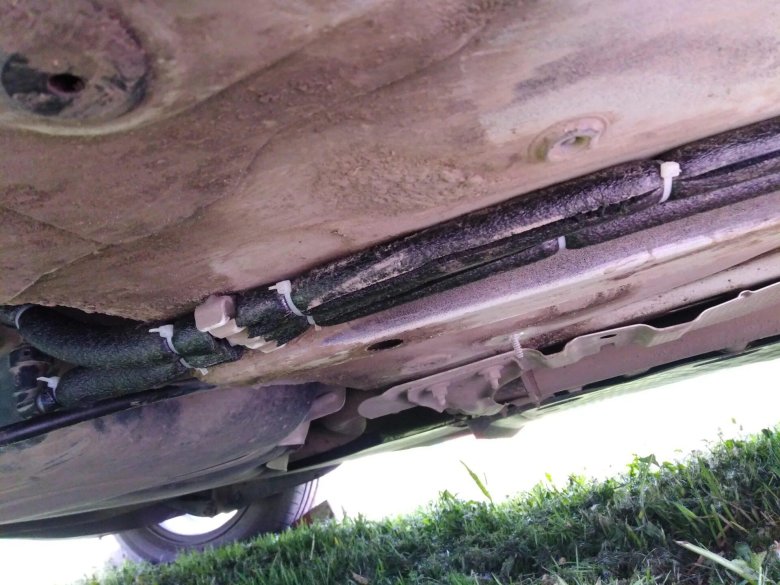 Трубка топливная Шкода Йети