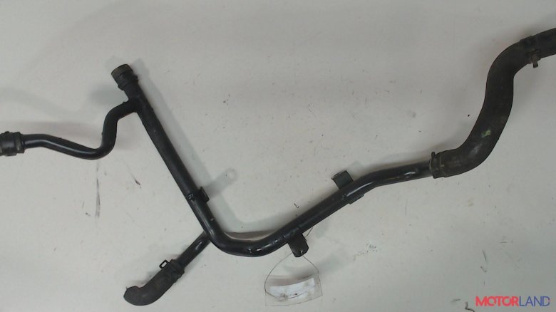 Трубка системы охлаждения Skoda Octavia a4