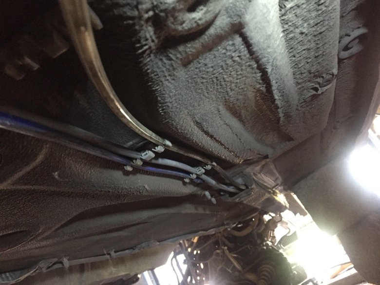 Топливные трубки Октавия тур