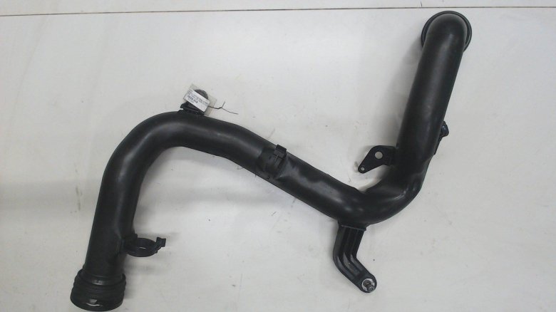 Патрубок интеркулера skoda octavia