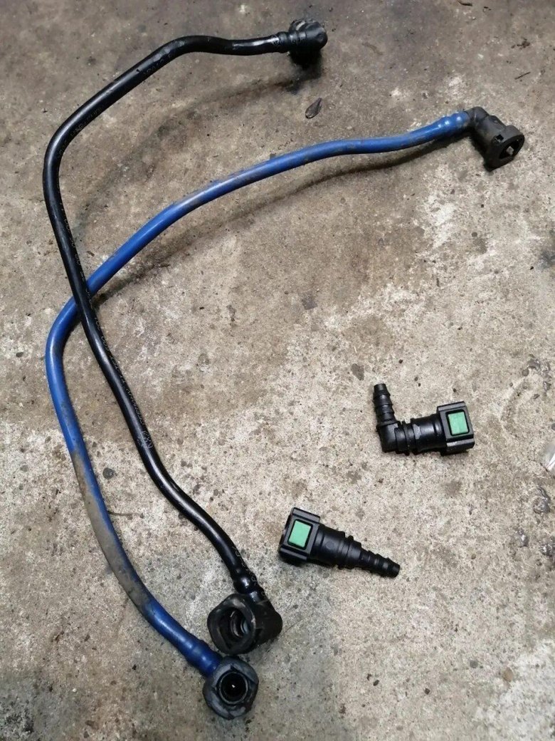 Топливная трубка Шкода Фабия 1.2.