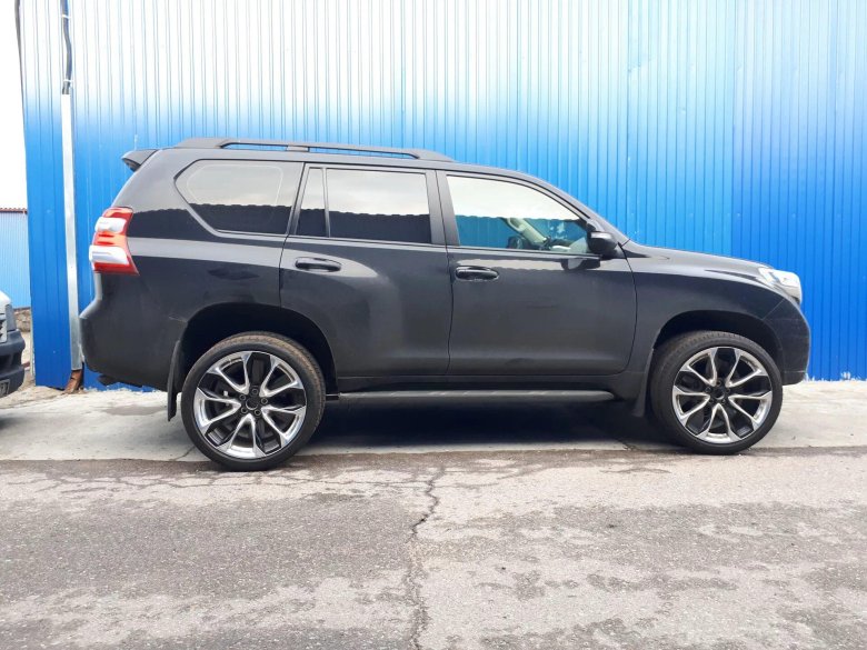 Toyota Land Cruiser 150 r20