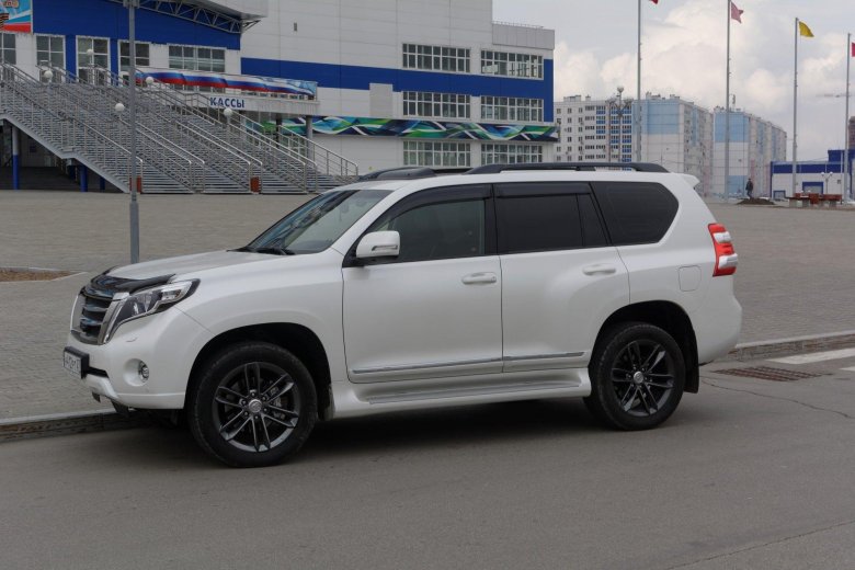 Toyota Land Cruiser Prado 150 r20