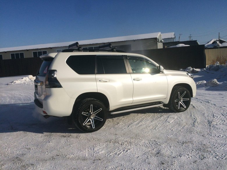 Toyota Land Cruiser Prado 150 r20