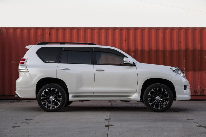 Toyota Land Cruiser Prado r20