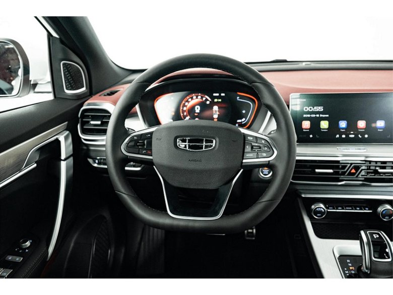 Geely Coolray flagship белая