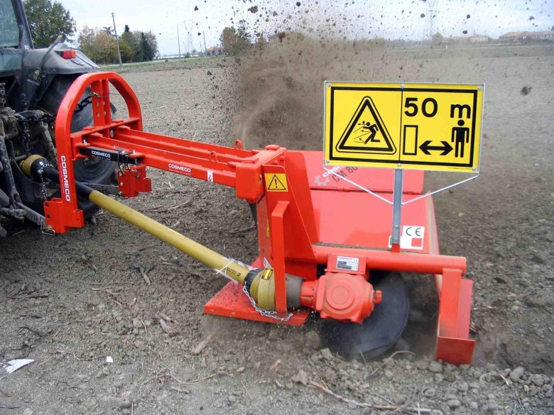 Канавокопатель для трактора