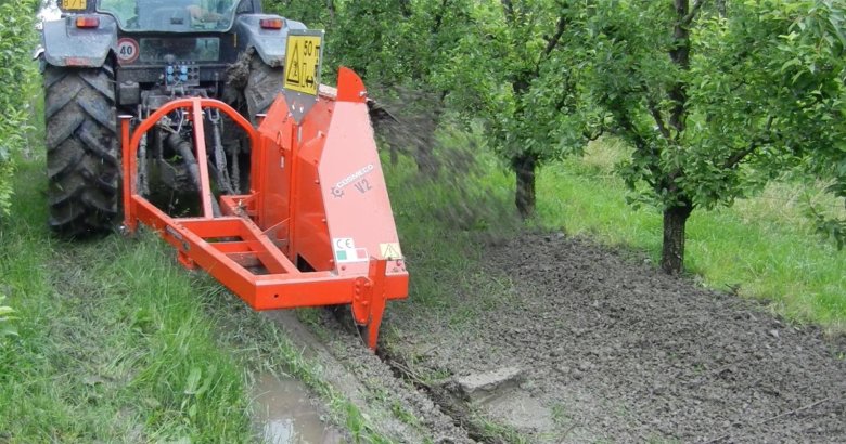 Плуг-канавокопатель лесной навесной пклн-500а