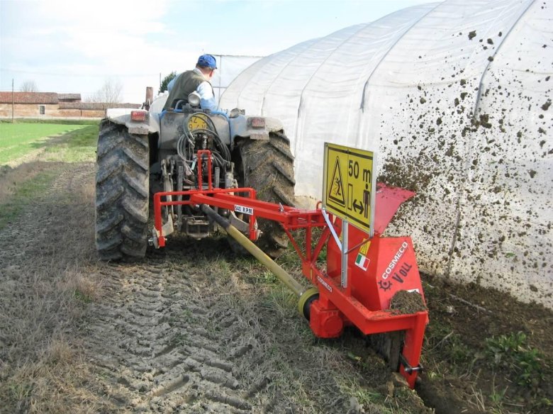 Канавокопатель для трактора