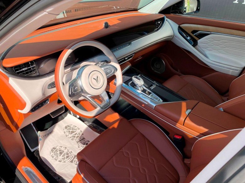 Voyah free салон