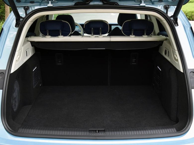 Машина без багажника