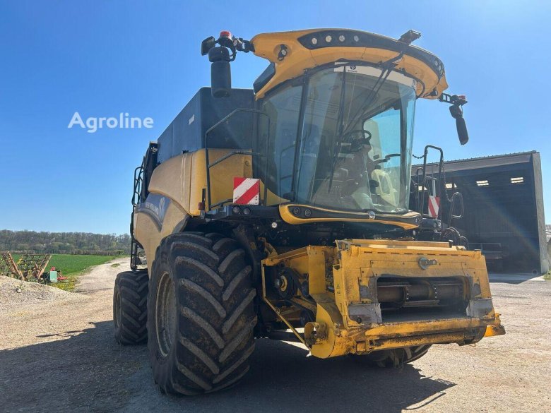 Комбайн new holland