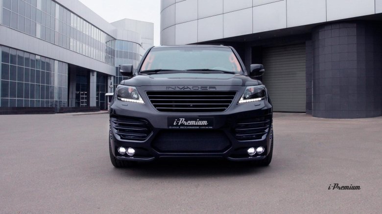 Лексус 570 в обвесе инвайдер