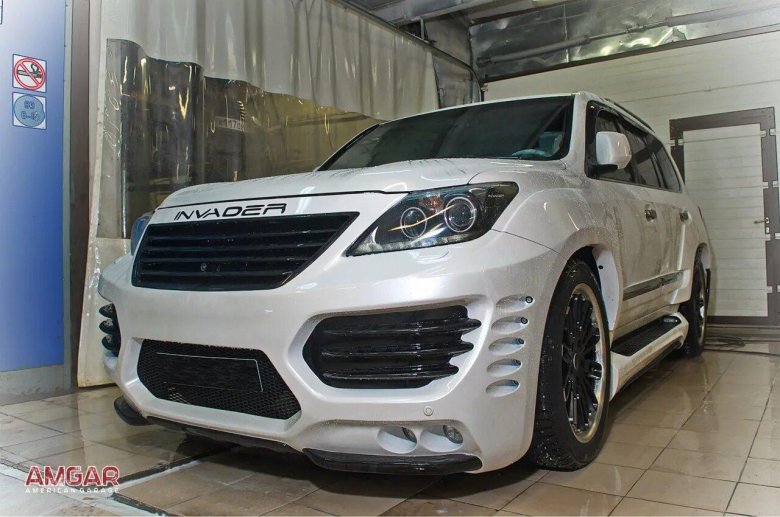 Лексус 570 invader