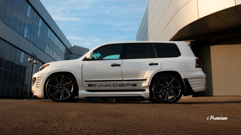 Лексус 570 инвайдер