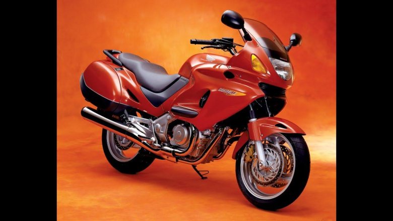 Хонда NT 650 Deauville