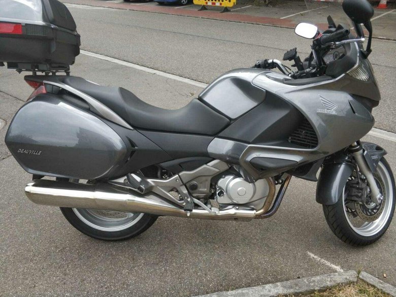 Мотоцикл Хонда nt700v