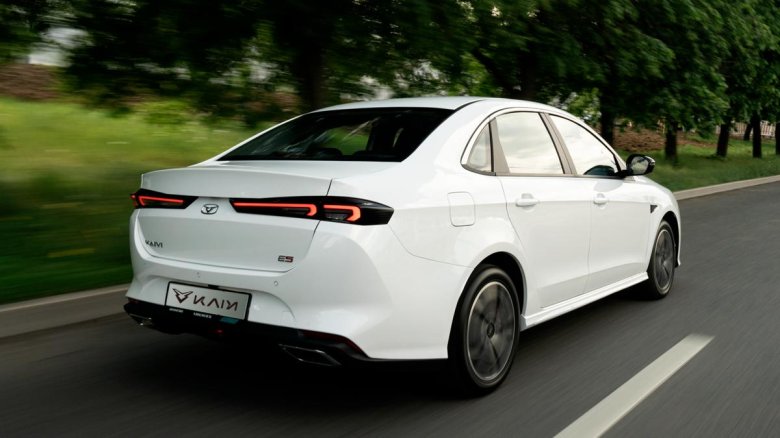 Машина Kaiyi e5