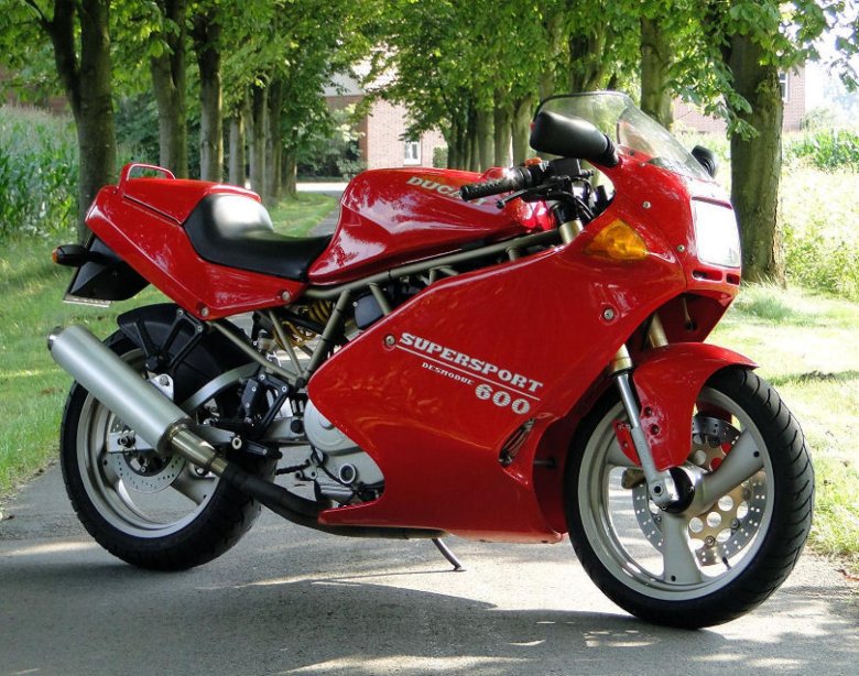 Ducati 600 supersport