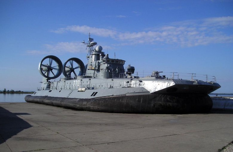 Десантный корабль Джейран