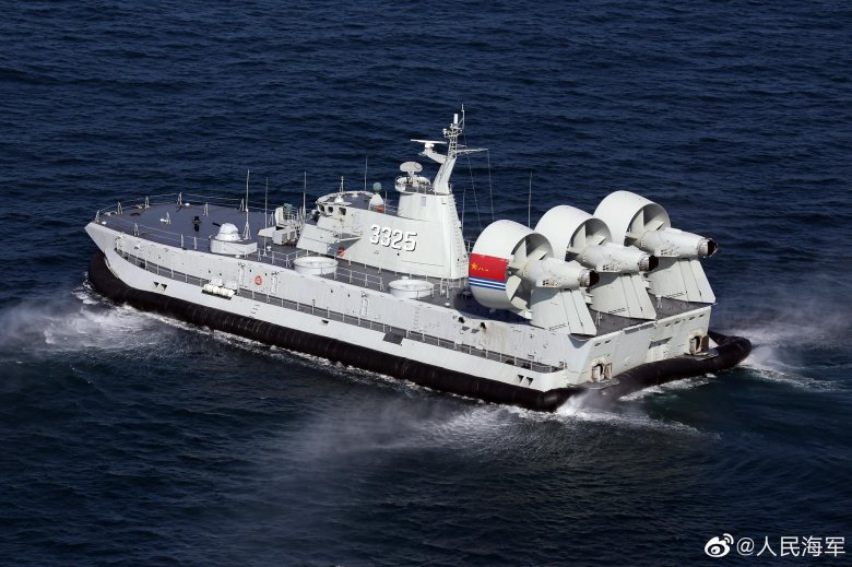 Десантный корабль проекта 12322 ЗУБР ВМС Греции