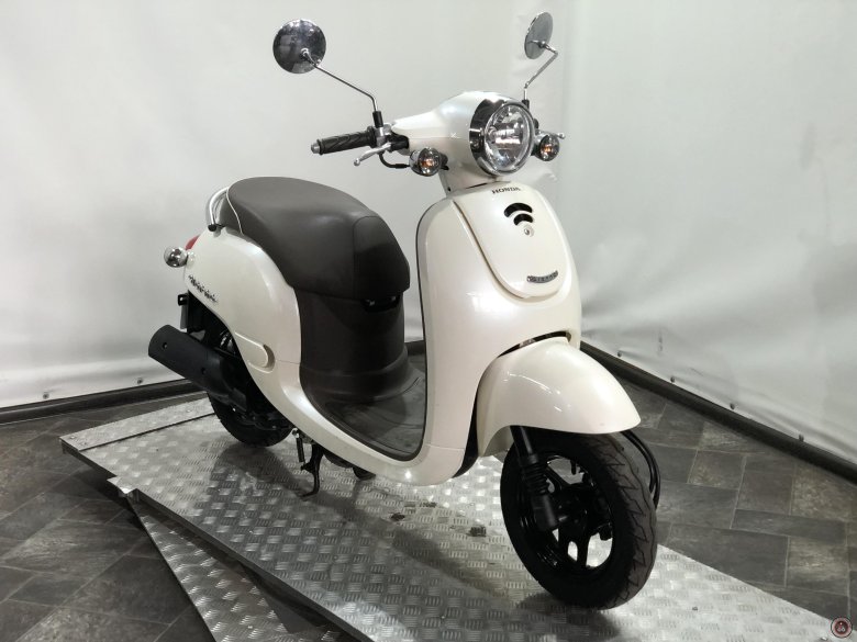 Скутер Honda giorno af70
