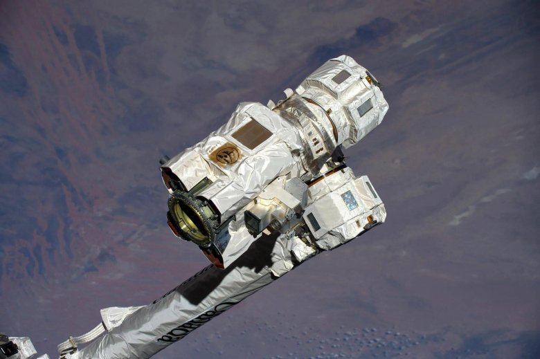 Canadarm 2