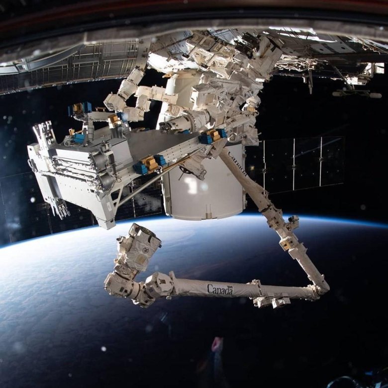 Canadarm ISS