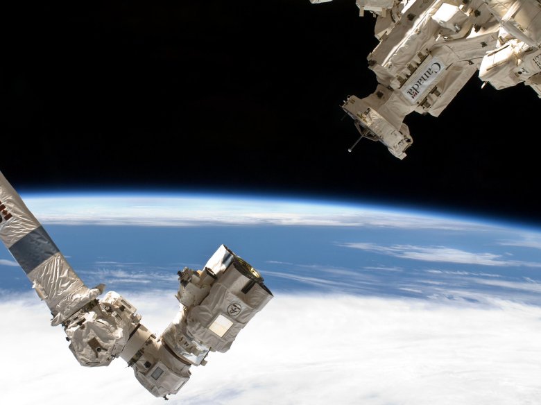 Космический манипулятор