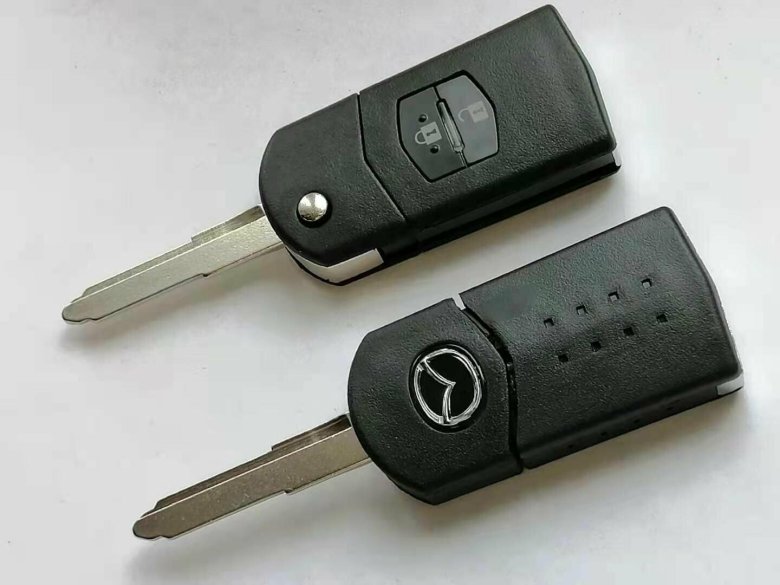 Выкидной ключ Mazda maz24